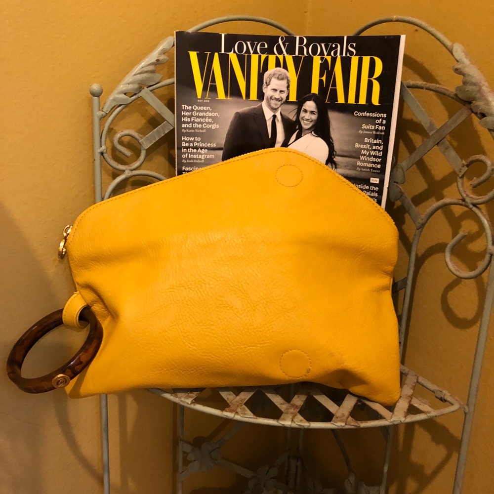 Wrist purse